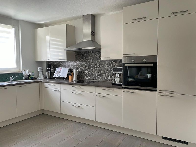 Wohnen mit Charakter: Elegante 3-Zimmer-Wohnung in Hochheim